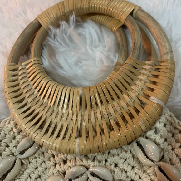 Cute Shell Purse - Picture 5 of 5